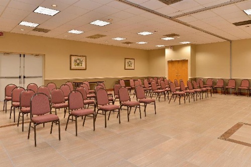 Econo Lodge Baton Rouge image 15